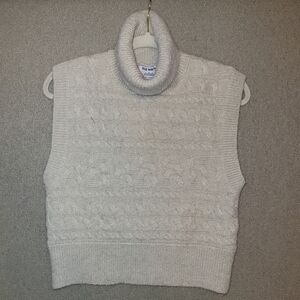 Old Navy Size Small Women's Off White Cream Cable Knit Turtleneck Sweater Vest